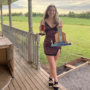 Meet your Posher, Karisa